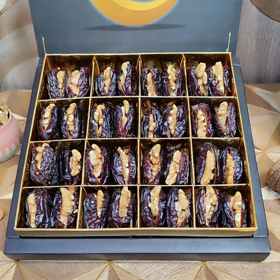 Premium Gift -Kalmi Jumbo Dates with Walnut